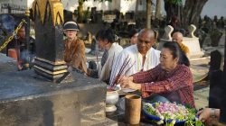 Raja Madagaskar Ziarah ke Makam Leluhur Keraton Surakarta