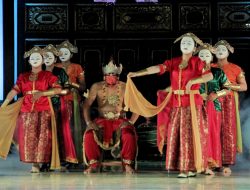 IMF 2025, Semangat Diplomasi Budaya Topeng Menggema di Surakarta